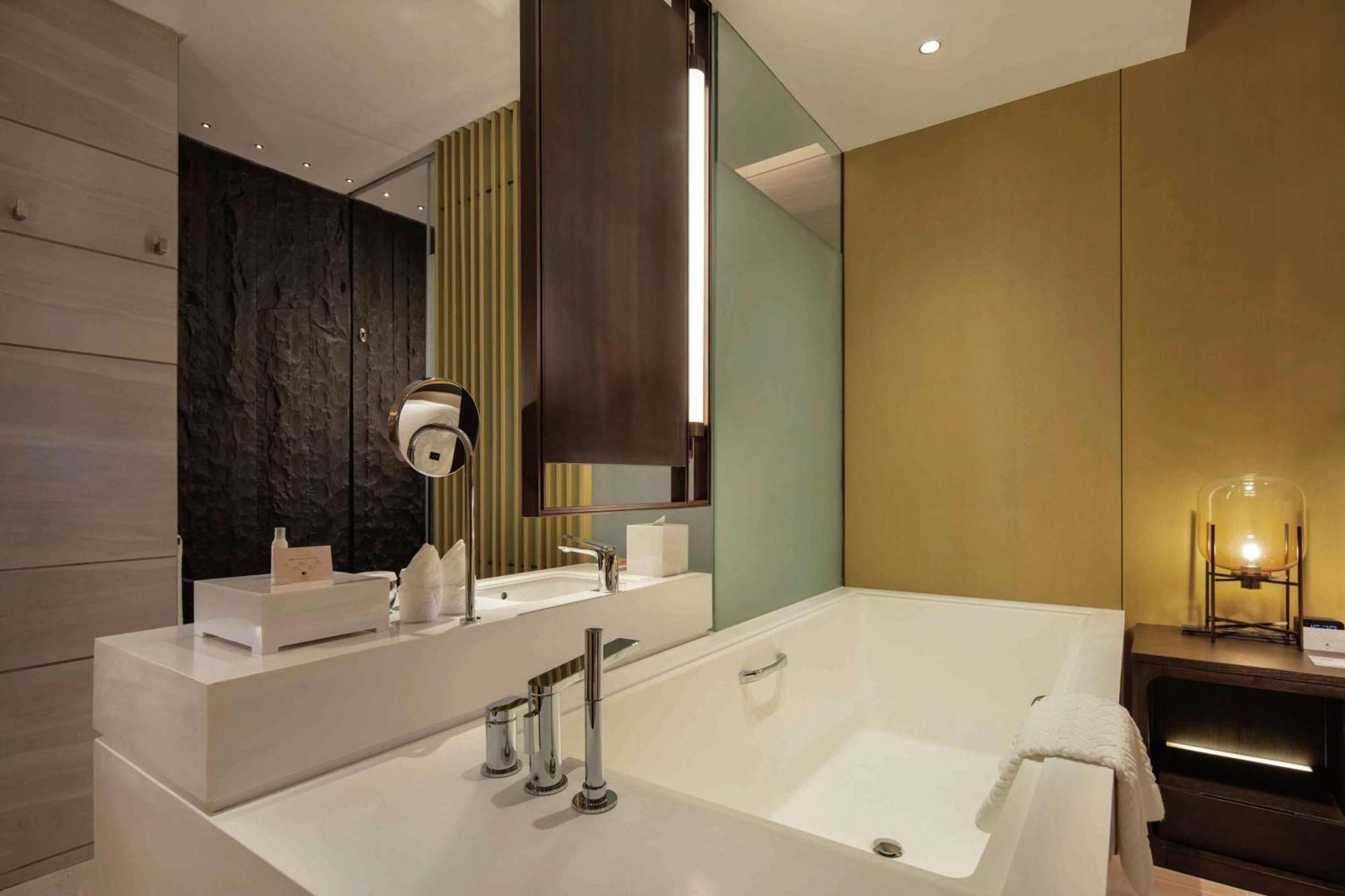 Doubletree Resort By Hilton Hainan - Xinglong Lakeside Wanning Dış mekan fotoğraf